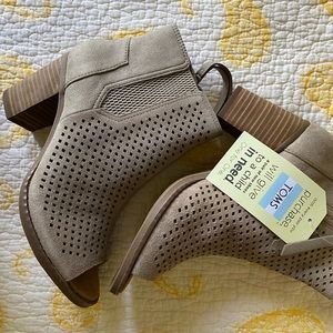 Tom’s Majorca Suede Peep Toe